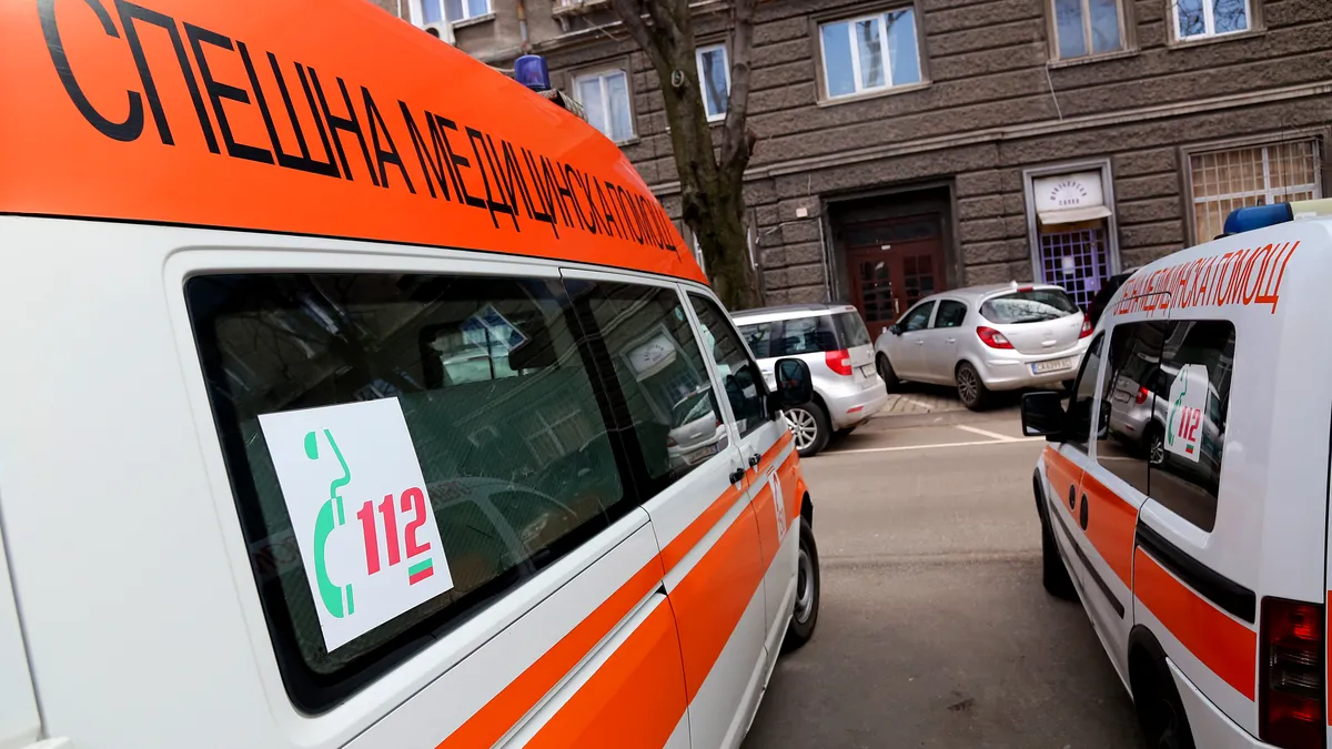 Майка се хвърли с едногодишното си бебе от трети етаж на хотел в Кърджали