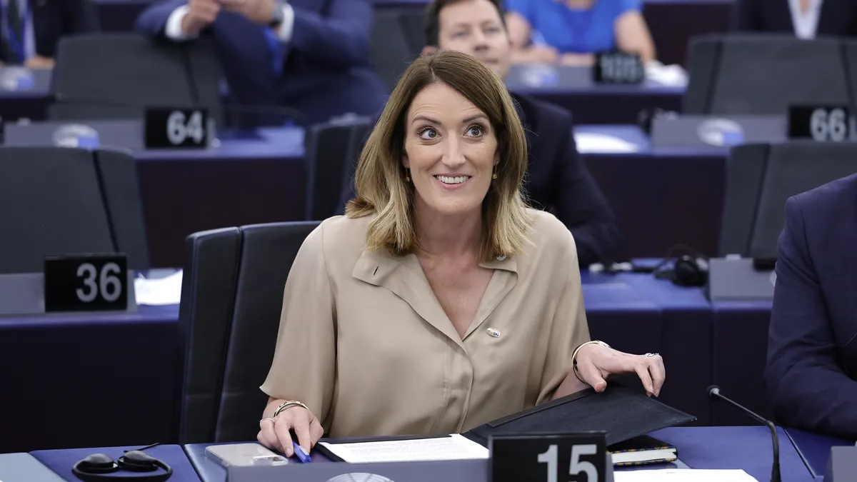 Мецола е преизбрана за председател на парламента на ЕС