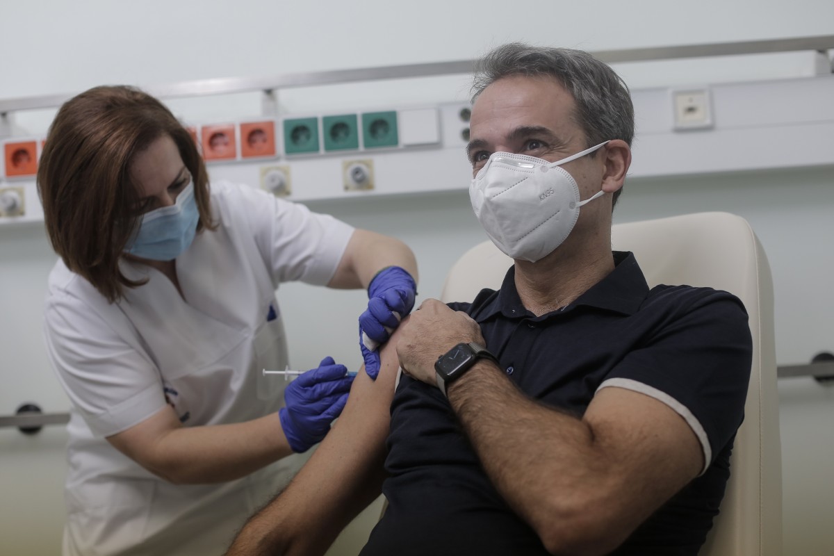 Мицотакис: Ваксинационният сертификат не цели разделянето на гражданите