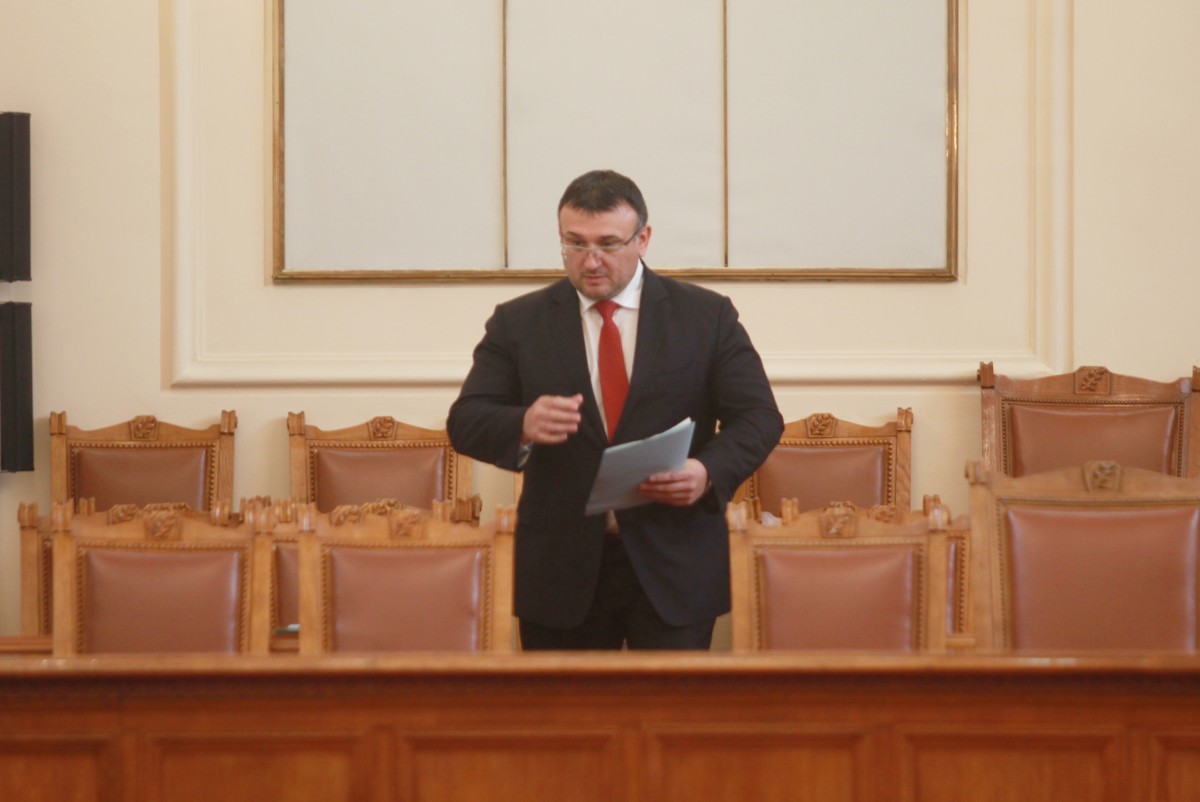 Младен Маринов: Сигналите за купуване на гласове зачестяват