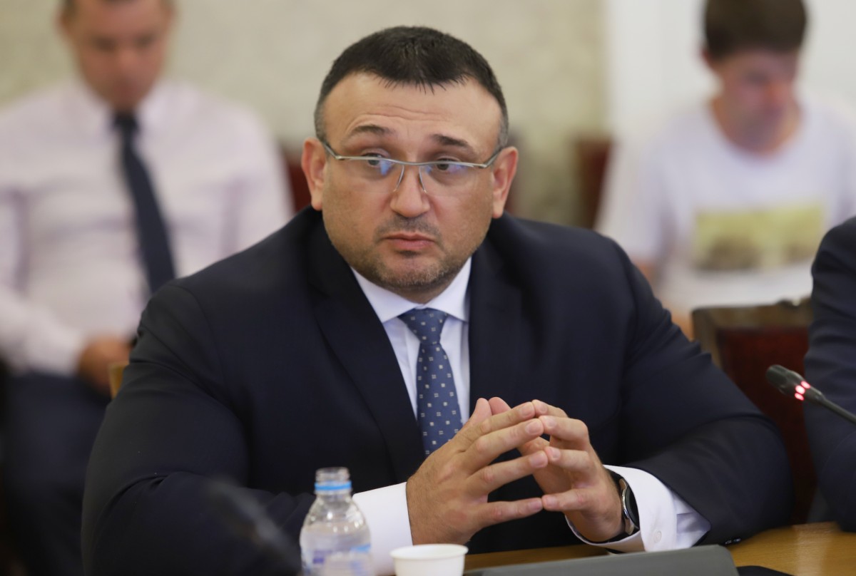 Младен Маринов за Полфрийман: Задействана е процедура за експулсиране