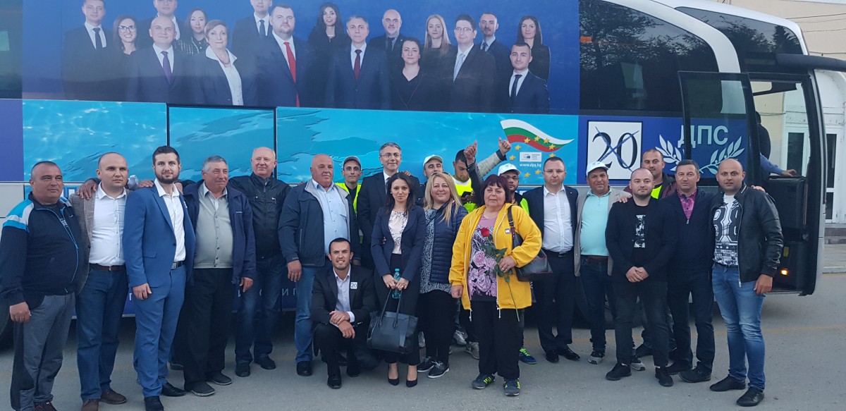 Мустафа Карадайъ от Павел баня: Европа ни вярва, защото сме едни и същи и в Брюксел и в Павел баня!