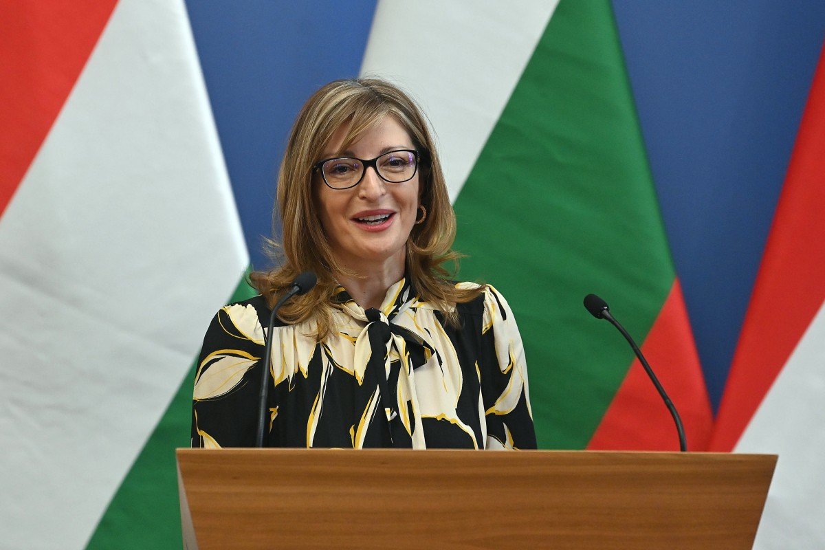 Захариева: Ако РС Македония признае българските корени, вето няма да има