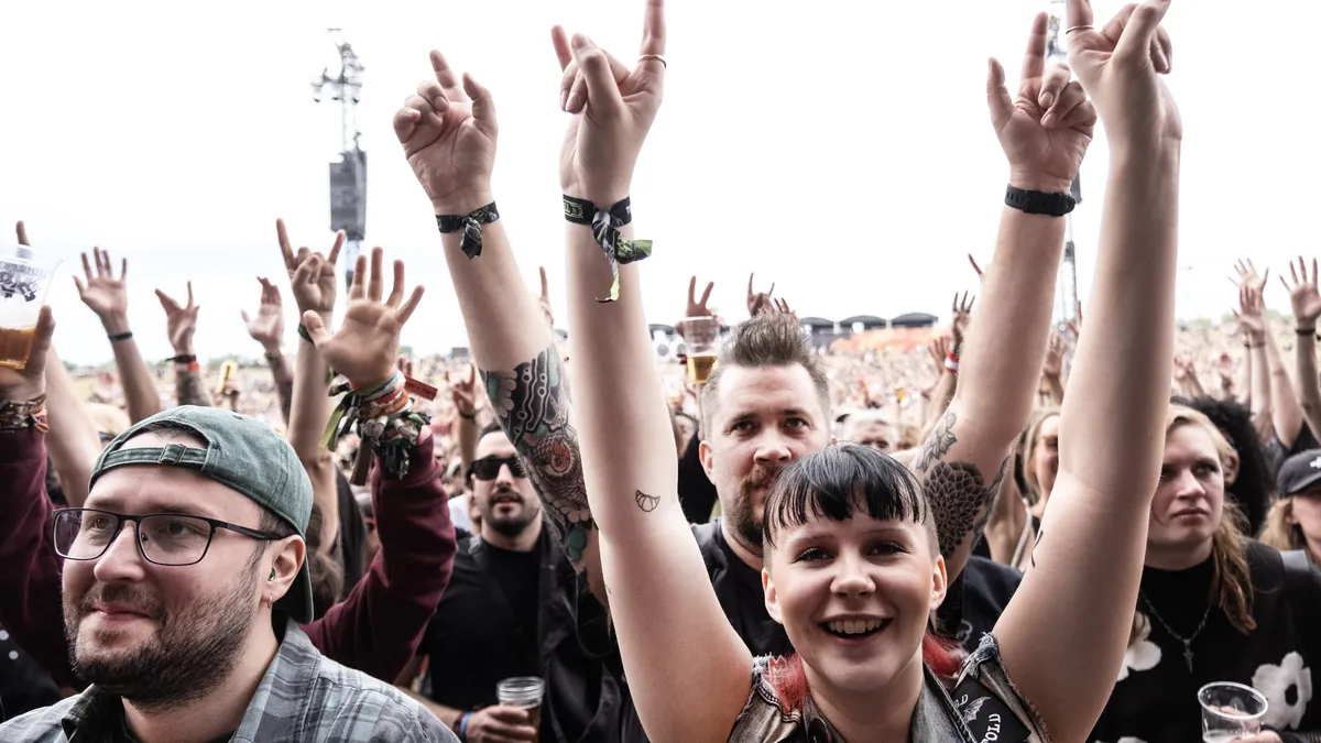 Над 15 хиляди души дневно посреща фестивалът Midalidare Rock In The Wine Valley