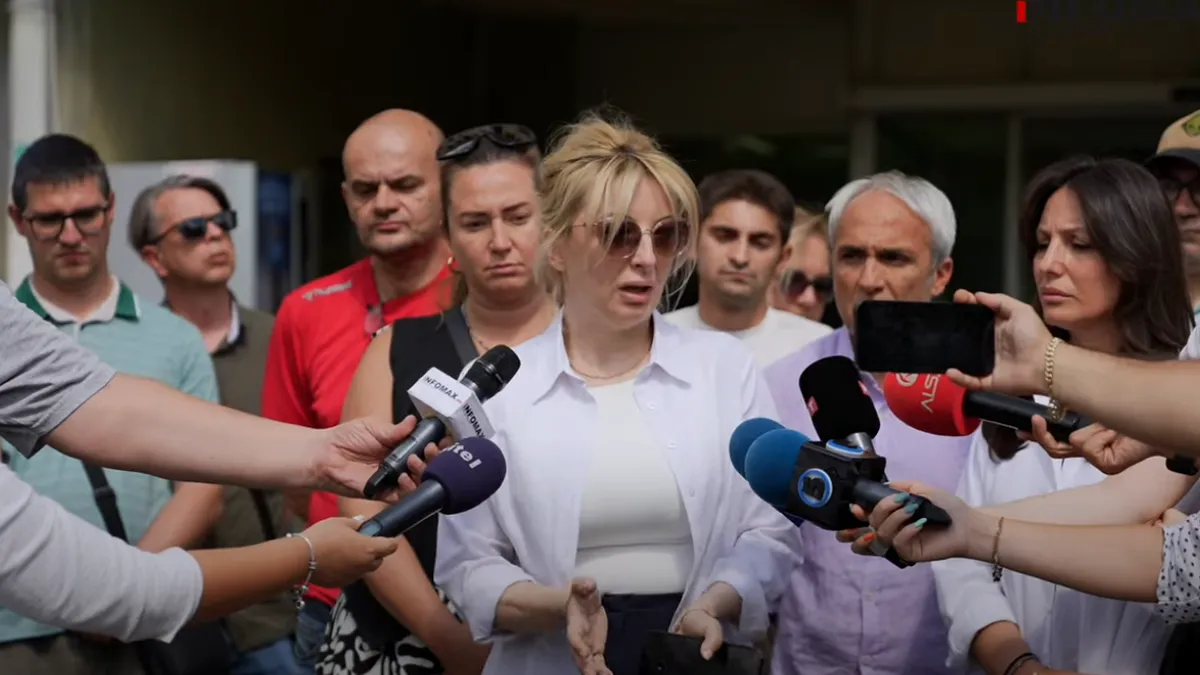 Нападнаха кметицата на Скопие Данела Арсовска - български гражданин    