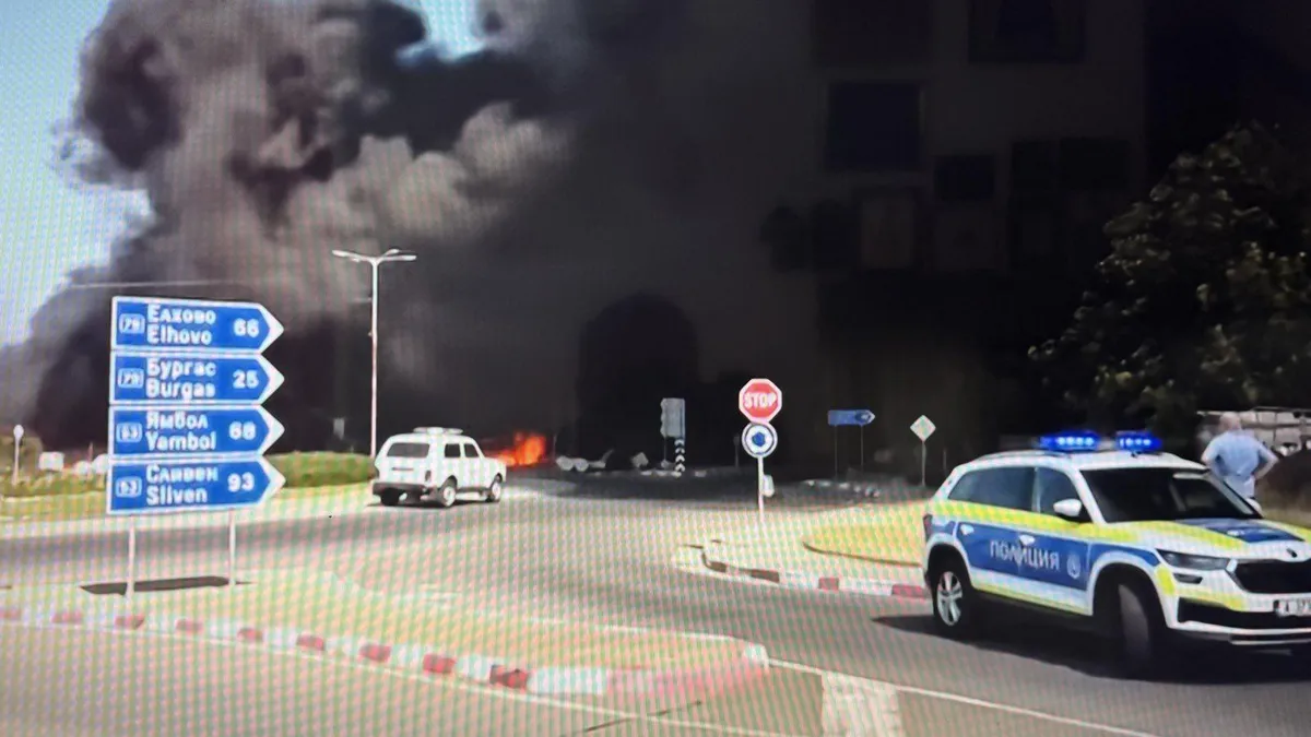 Напълно загасен е пожарът в цеха за пластмаса в Средец