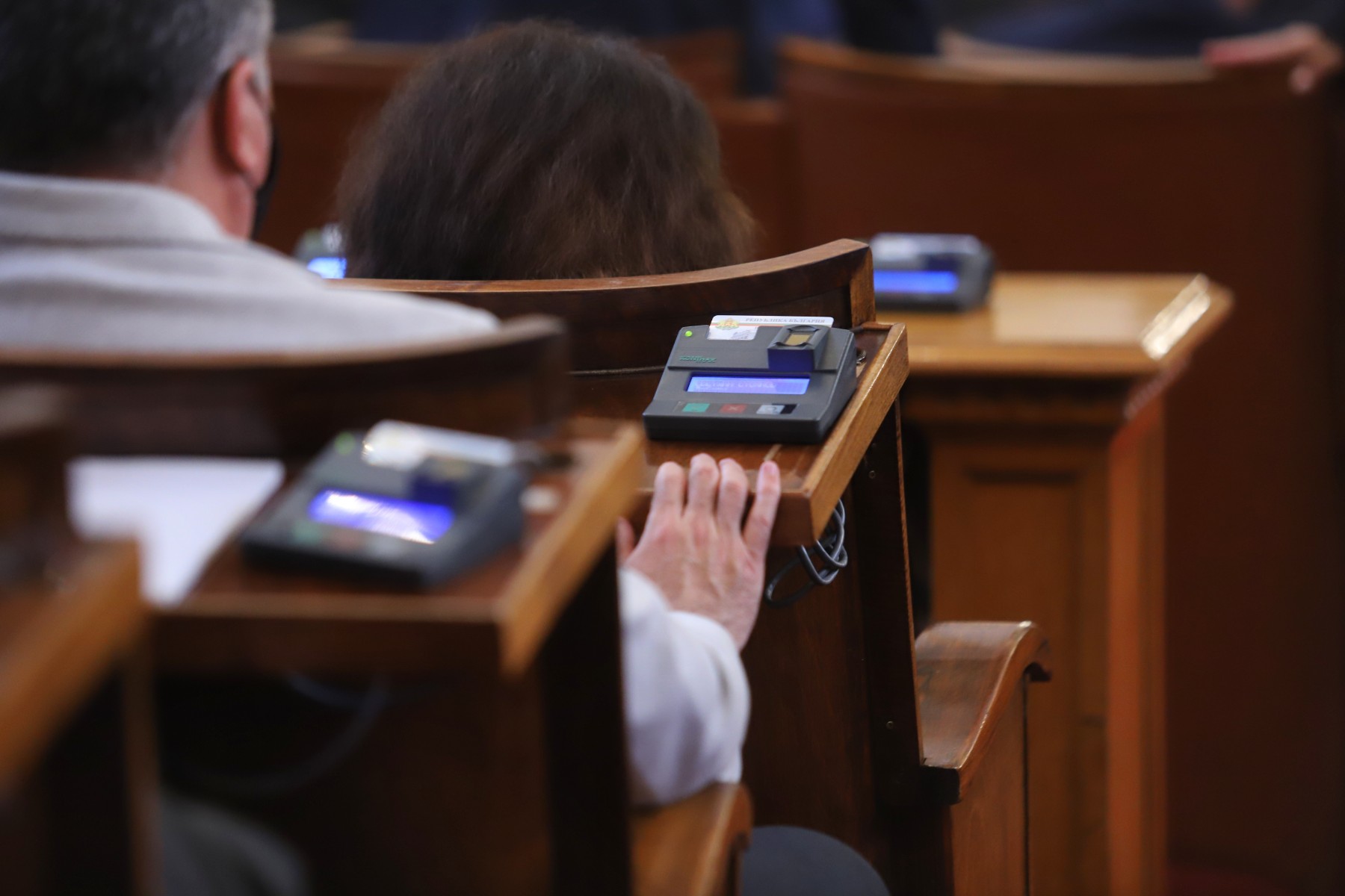 Депутати извикаха Гешев на изслушване в парламента заради Бюрото за защита