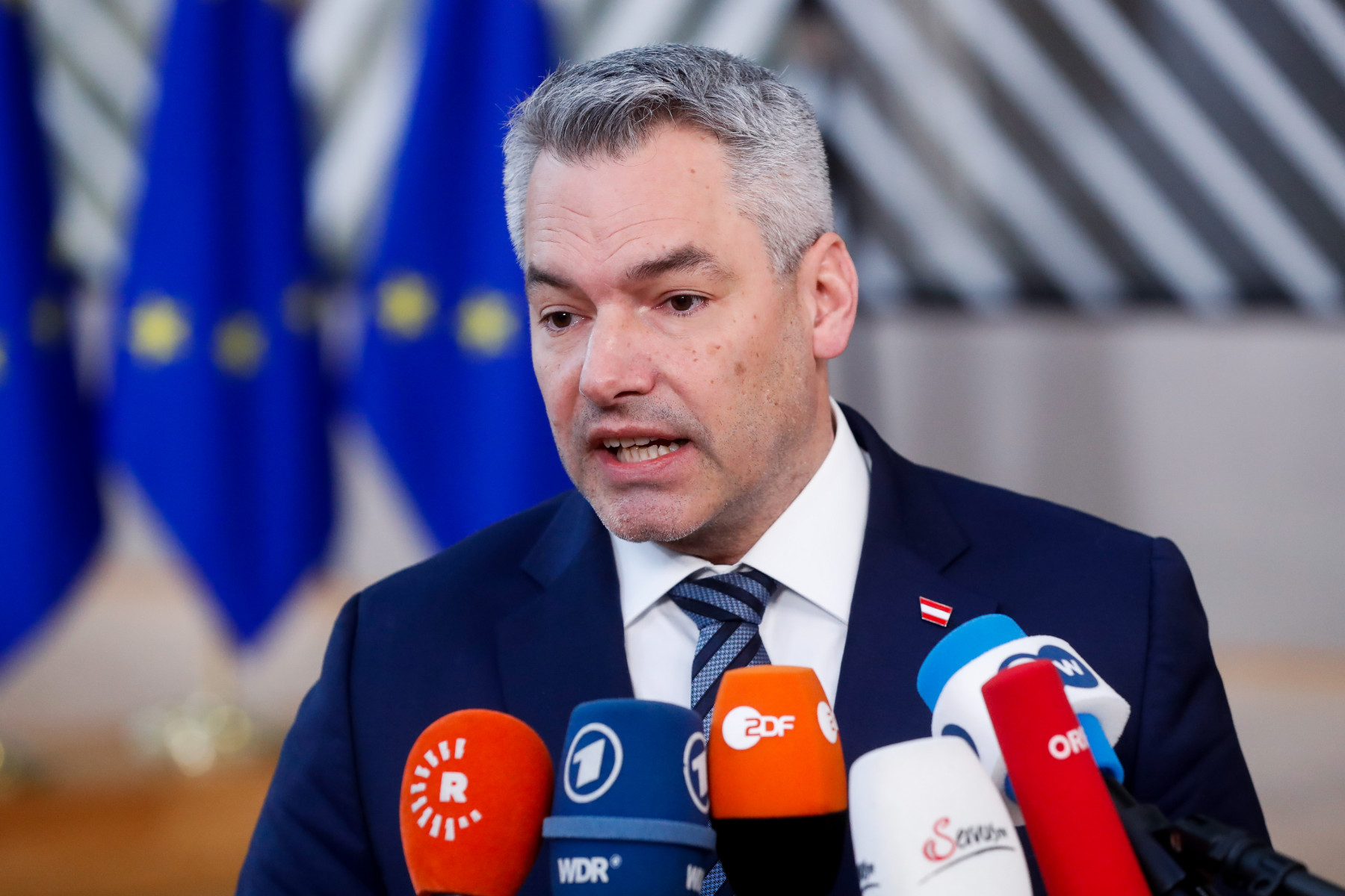 Нехамер: ЕС да финансира изграждането на ограда по българо-турската граница