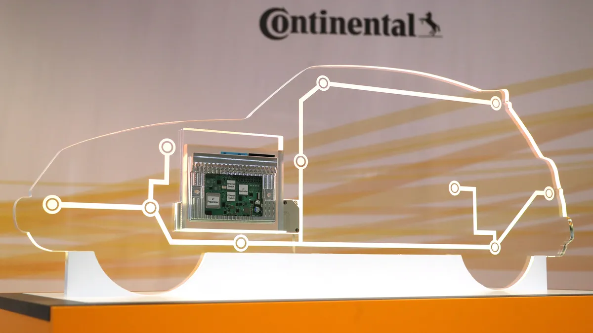 Немският автомобилен доставчик Continental ще съкрати още 3000 работни места