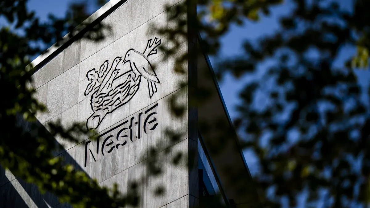 Nestle плаща 2 млн. евро, за да прекрати проверки във Франция 