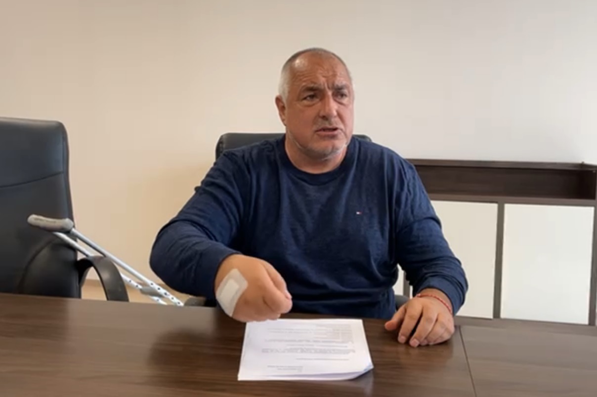 Борисов представи проектокабинета на Даниел Митов в болницата