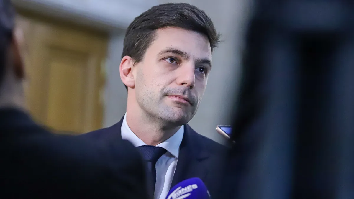 Никола Минчев сам ще поиска да му бъде отнет имунитета на евродепутат