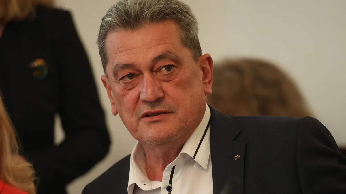 Николай Николов: 8000 щатни служители, пожарникарите в България имат сериозен капацитет