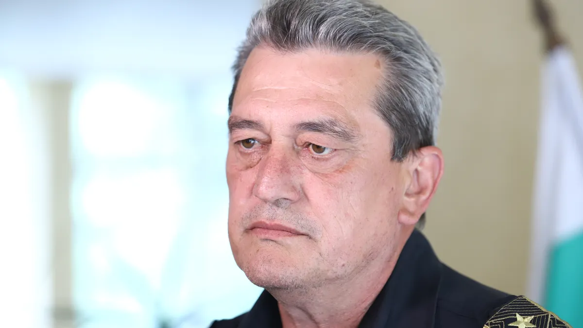 Николай Николов: Трябва да изградим авиационно звено към пожарната