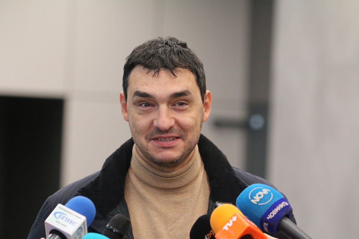 Николов: Дай Боже да имаме публика за първия домакински мач в новата зала
