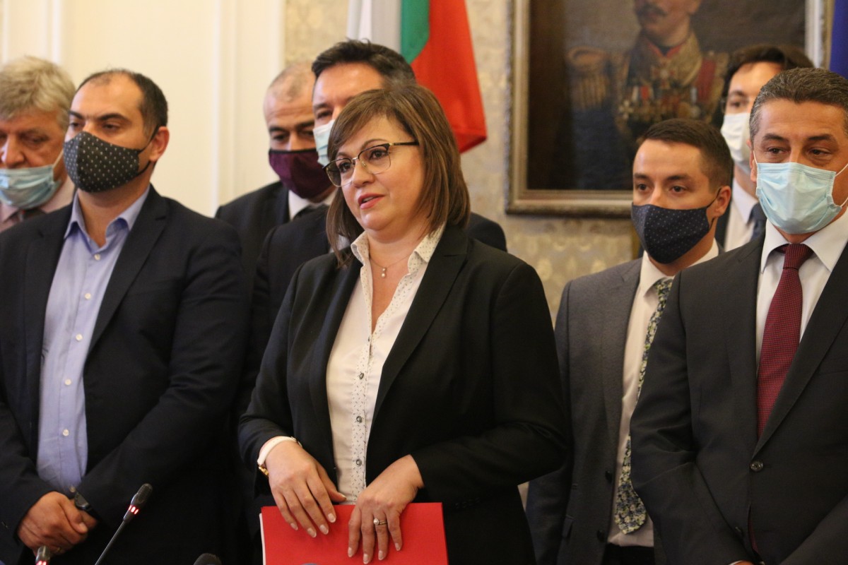 Нинова: Голямата победа е, че народът се освободи от страха