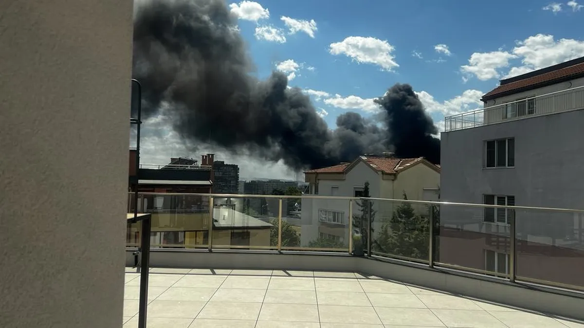 Огромен пожар гори до Техническия университет във Варна