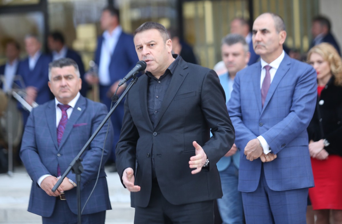 Окончателно: Отстраниха кмета на Благоевград след решение на ВАС