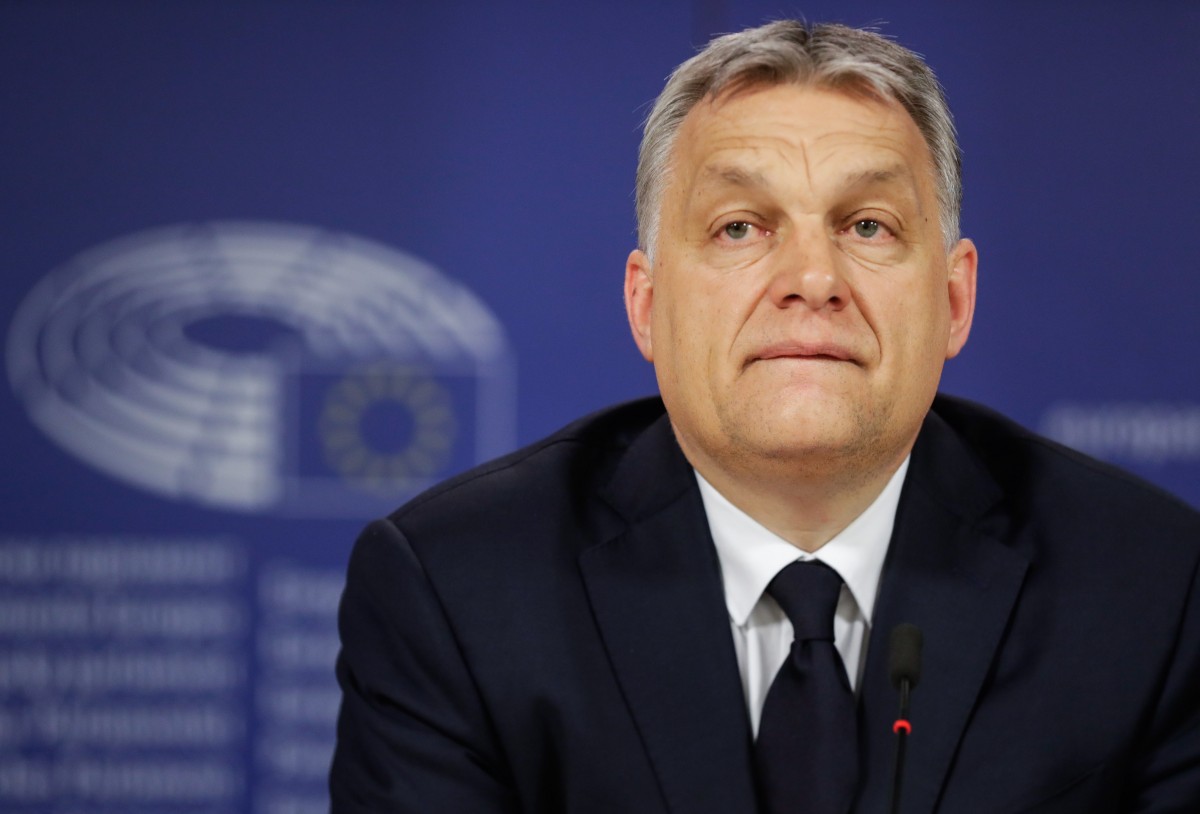 Орбан обмисля да напусне ЕНП