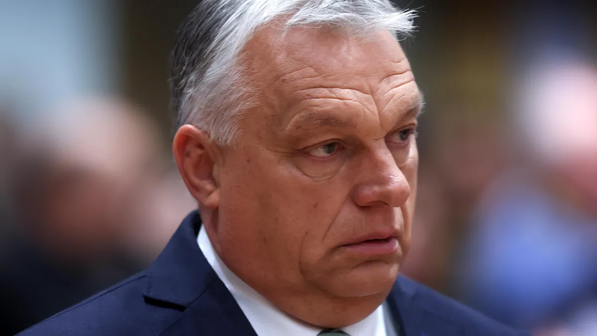 Орбан забрани влизането в Унгария на най-популярния украински командир