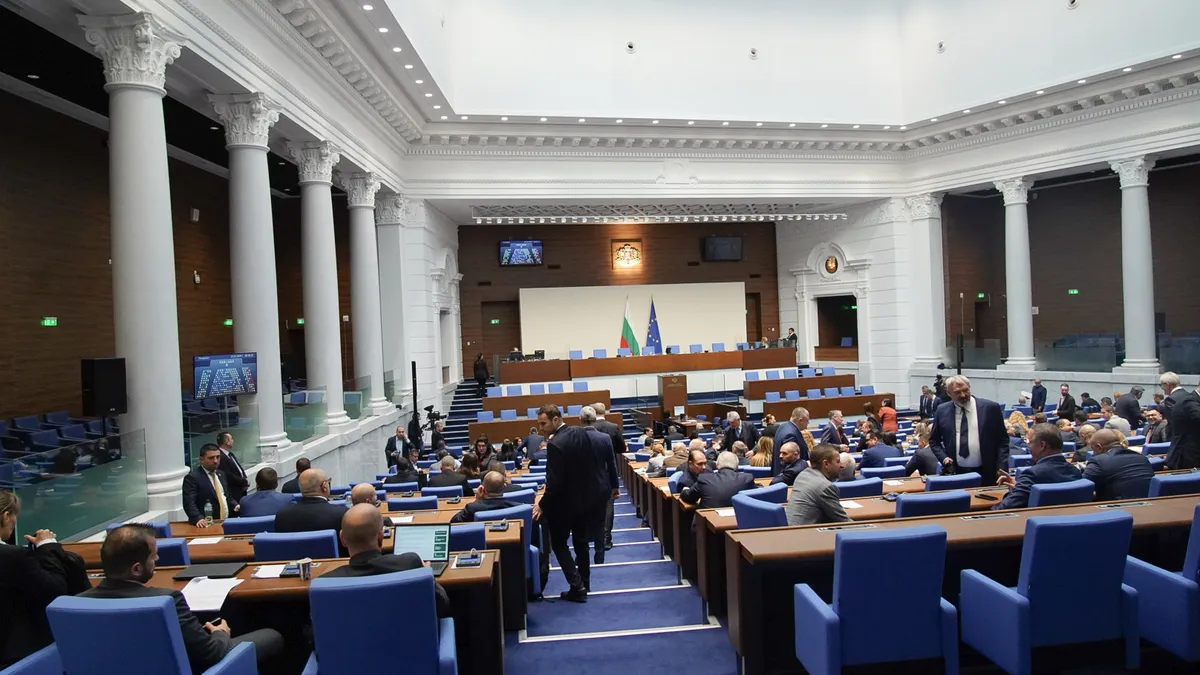 Осем министри ще участват в парламентарния контрол