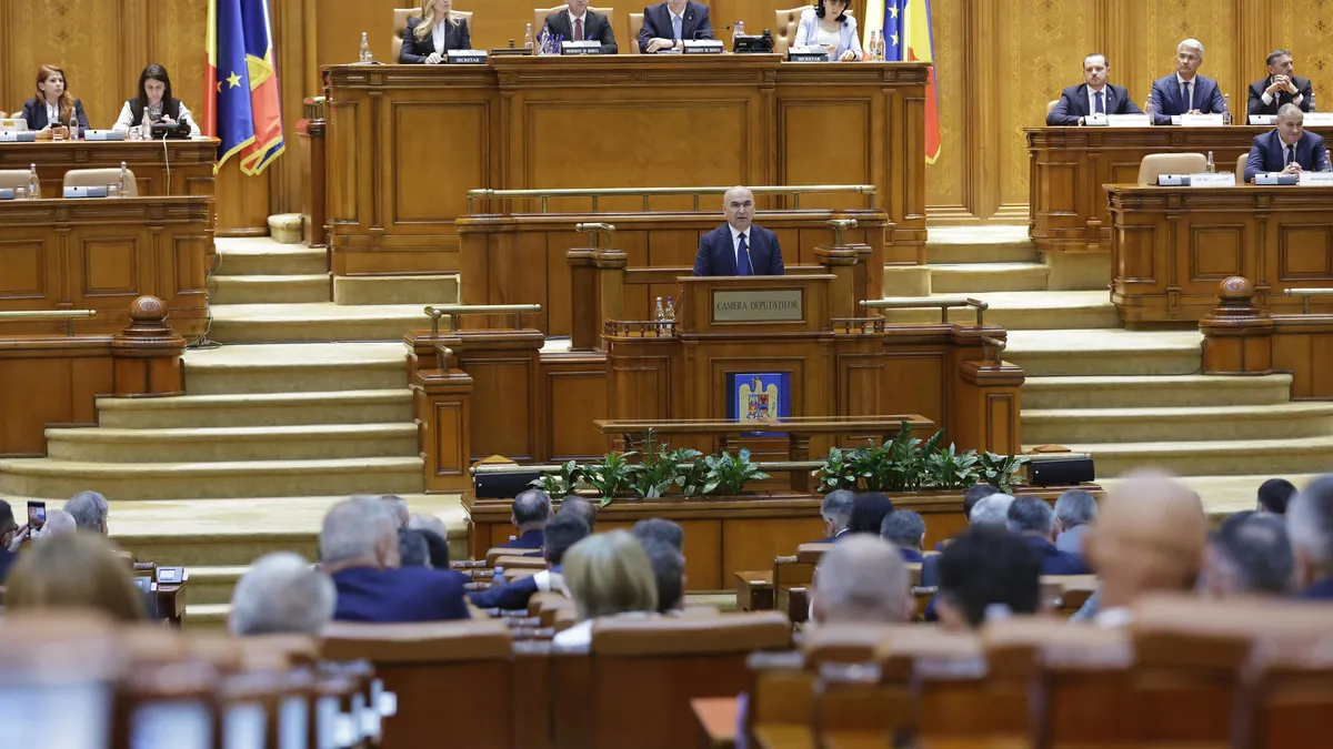 Парламентът на Румъния одобри проевропейското правителство на Илие Боложан