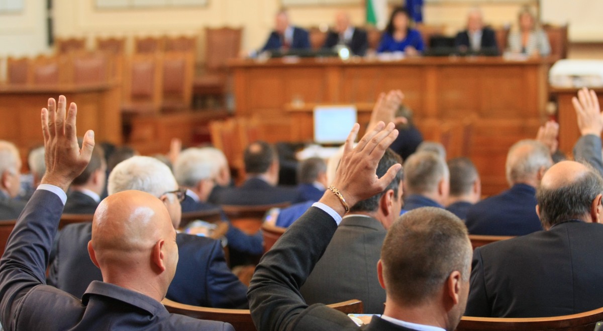 Парламентът започна работа с проектодеклрацията за Македония в ЕС