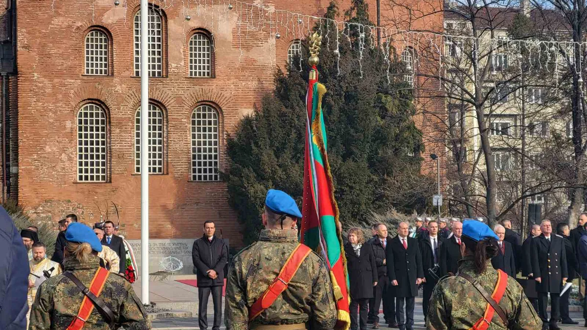 Патриарх Даниил освети бойните знамена и знамената-светини на Българската армия 