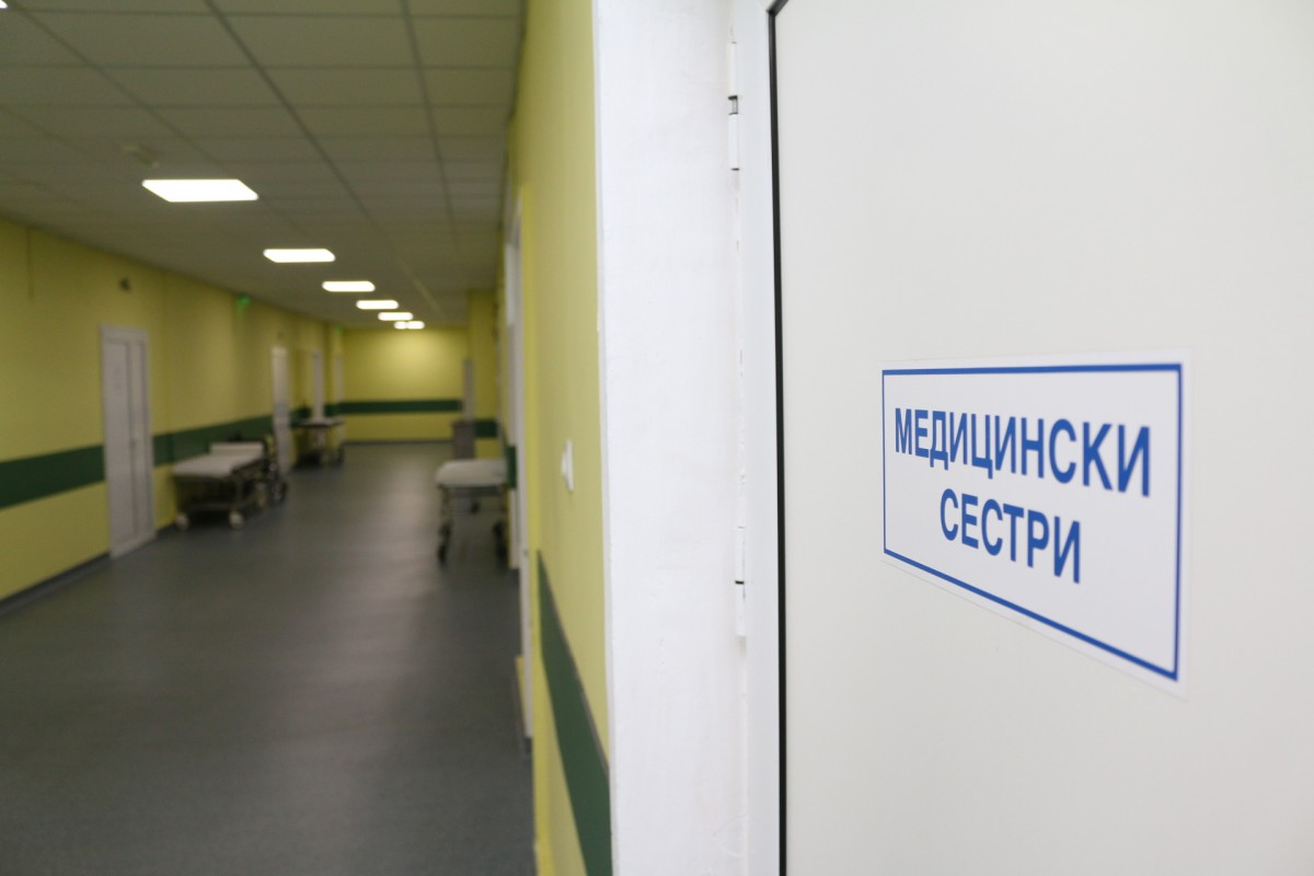 Пета градска болница е под карантина, ще работи само диализата