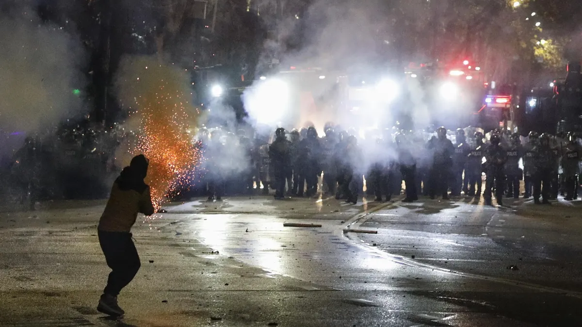 Пета поредна вечер на протест в Тбилиси
