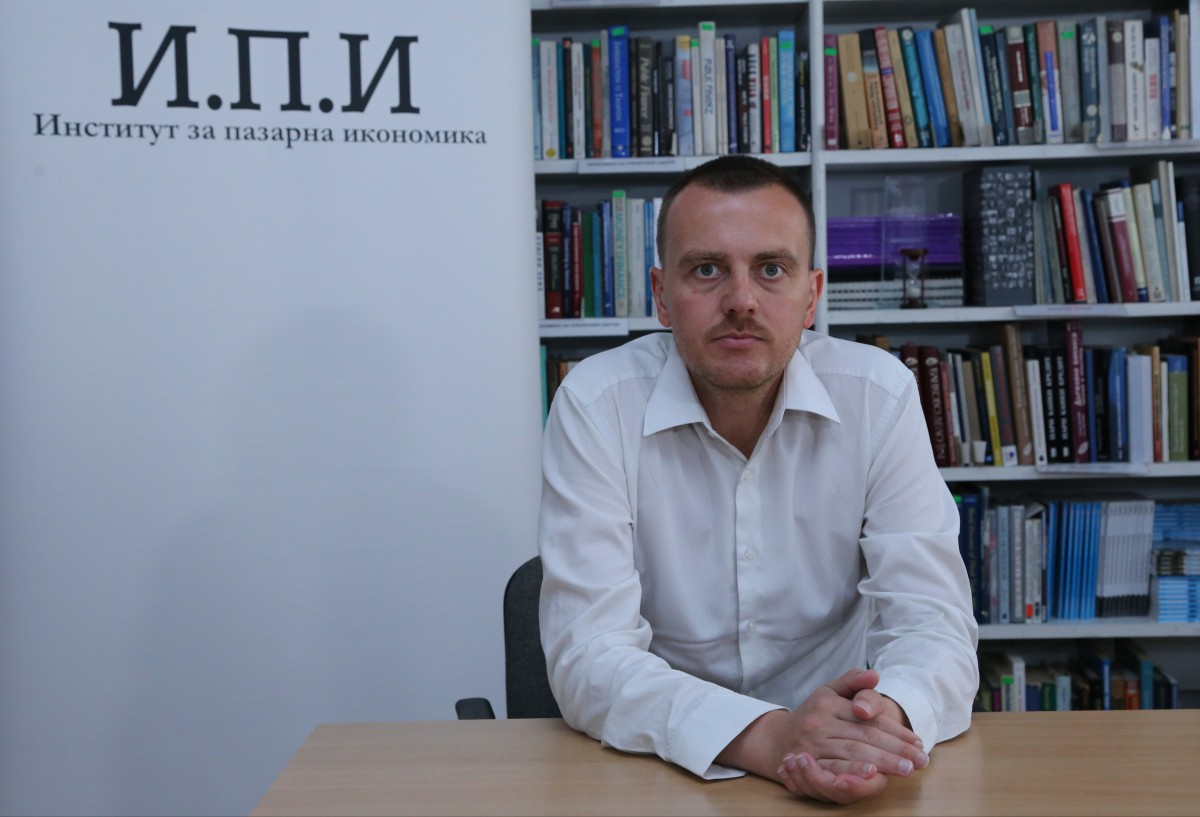 Петър Ганев: Ударът по икономиката няма да бъде изцяло наваксан през 2021 г.