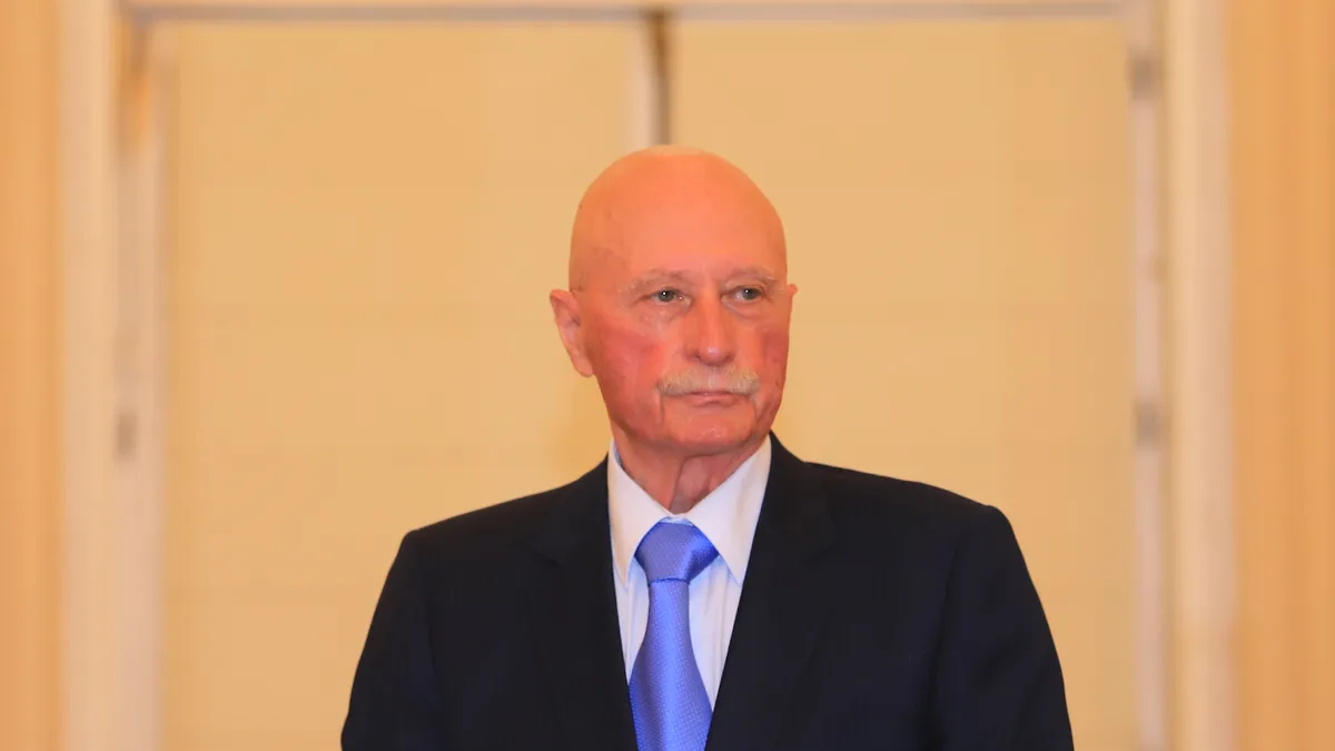 Почина актьорът Васил Банов