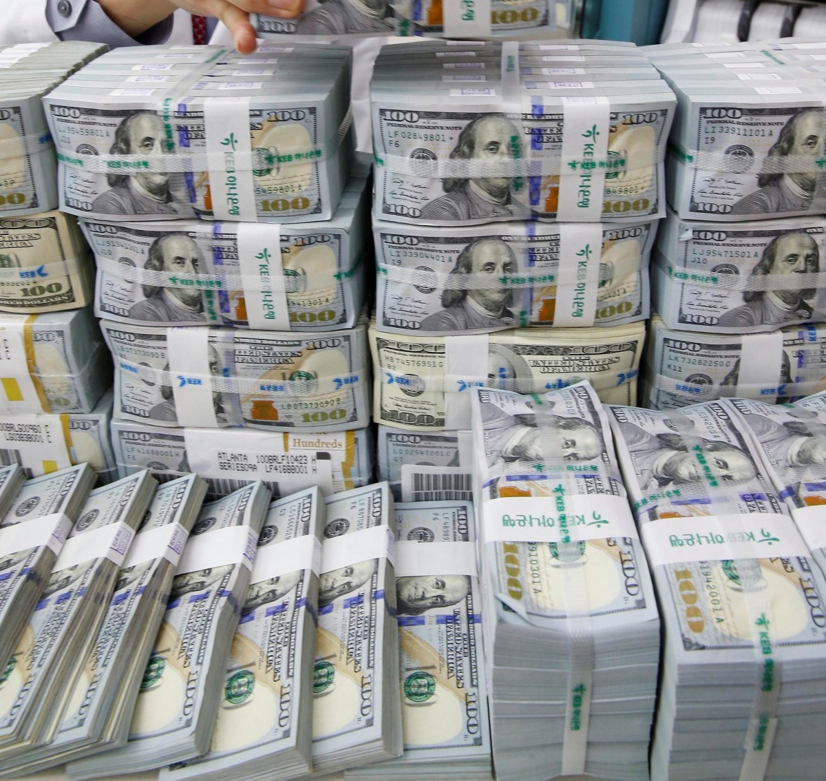 Покрай пандемията американските милиардери станаха по-богати с 565 млрд. долара