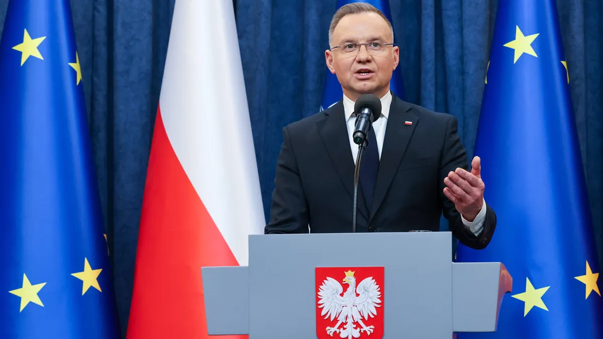 Полският президент призова Зеленски да си сътрудничи с Тръмп