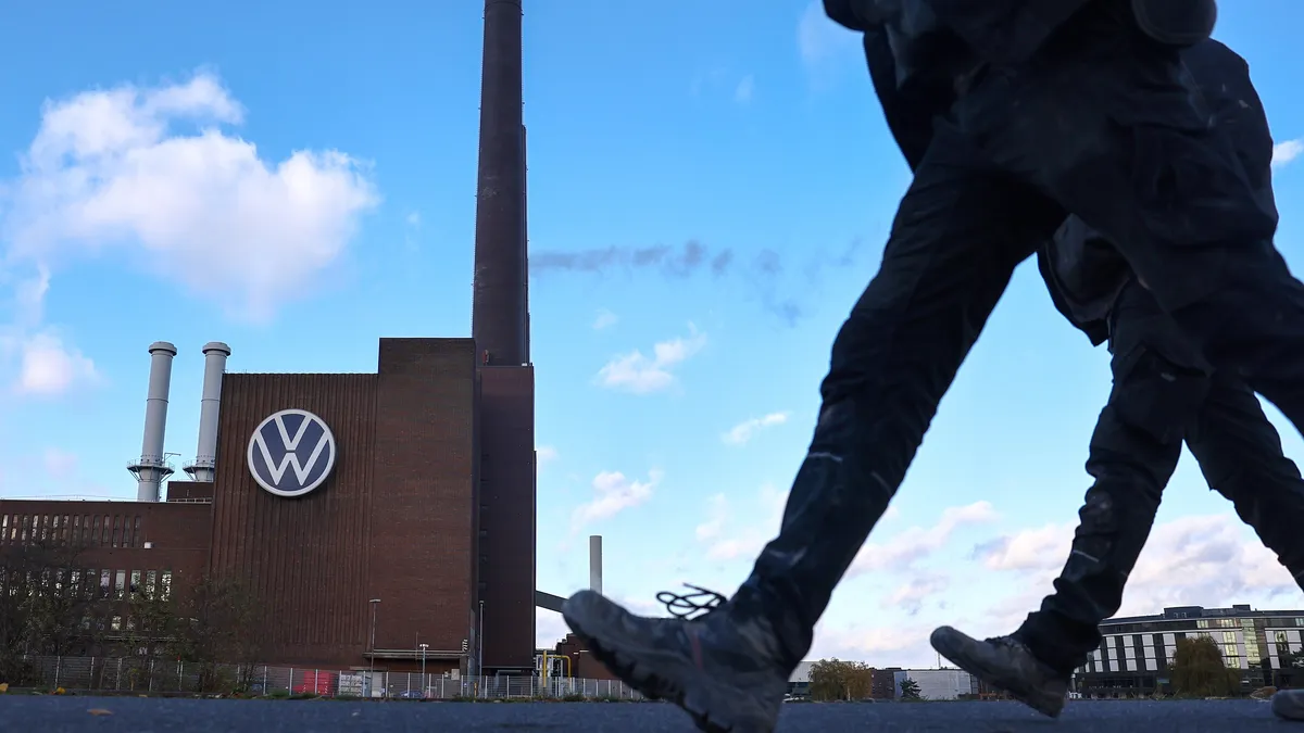 Поредна стачка на германските работници на Volkswagen