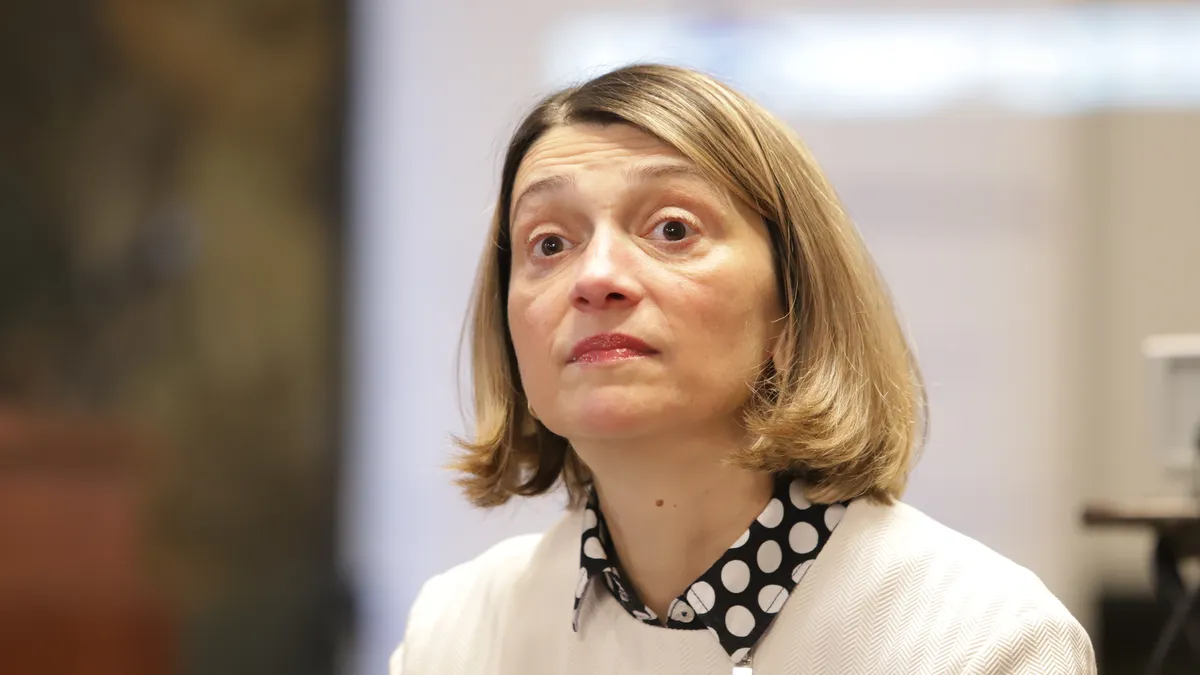 Посланичката на Северна Македония Агнеса Руси Поповска ще бъде сменена