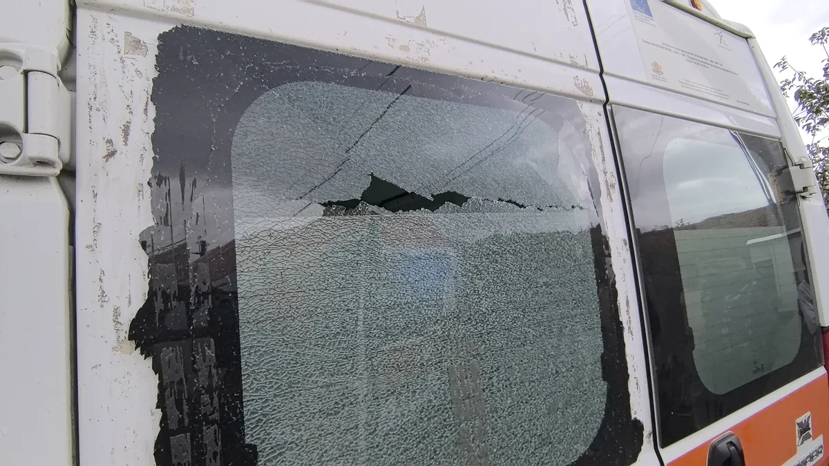 Потрошиха линейка в село край Казанлък, отзовала се за жена в тежко състояние