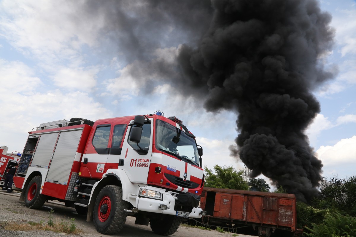 Потушен е пожарът край Кърналово