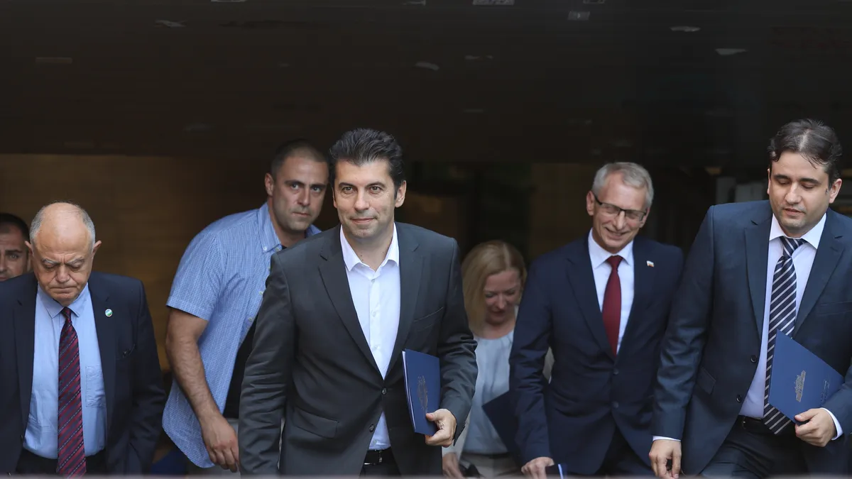 ПП-ДБ: Борисов и Пеевски отново ще правят избори, нямаме доверие в Атанас Илков