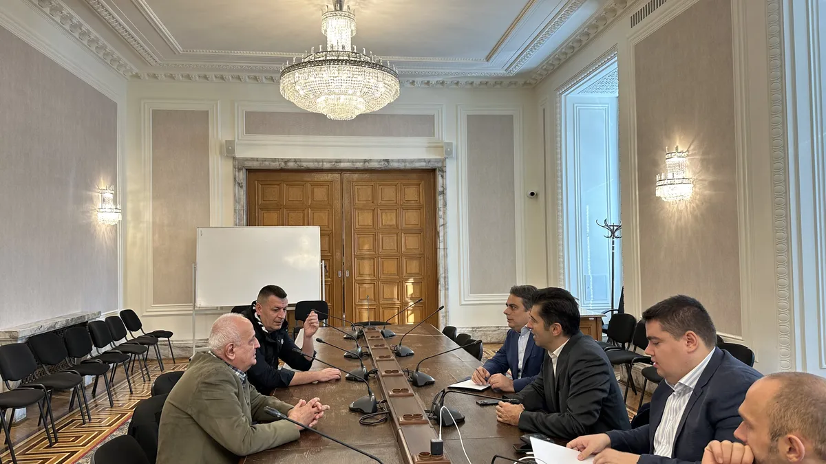 ПП подкрепиха таксиметровите шофьори заради поскъпване на застраховките