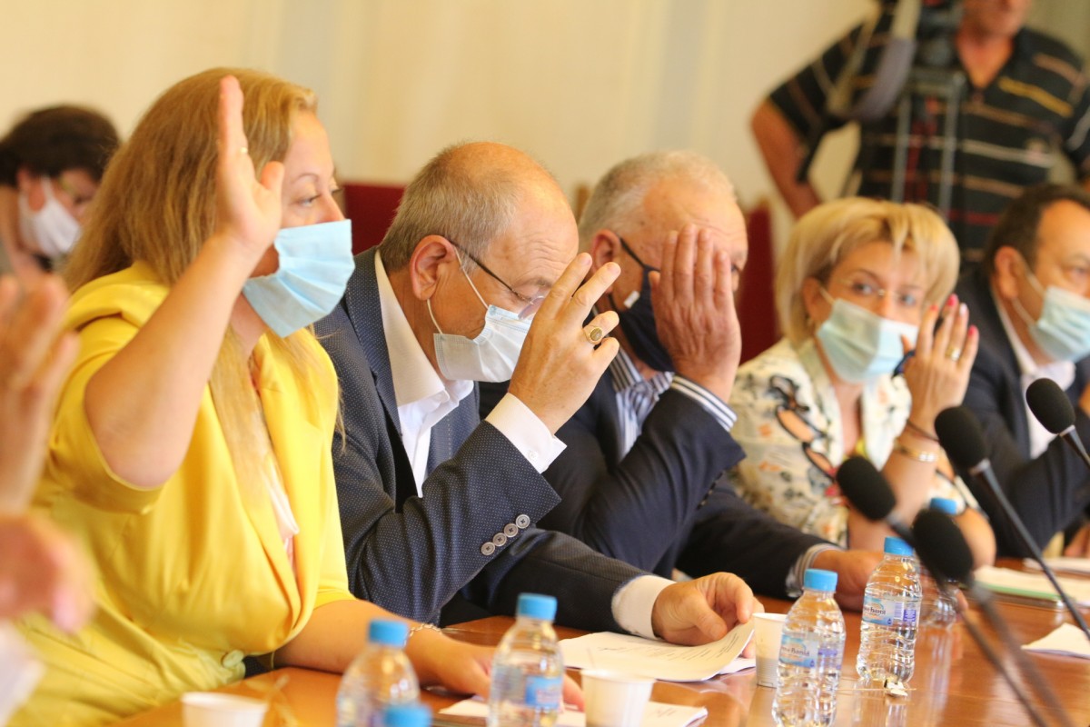 Правна комисия не подкрепи новите правила за избор на ВНС