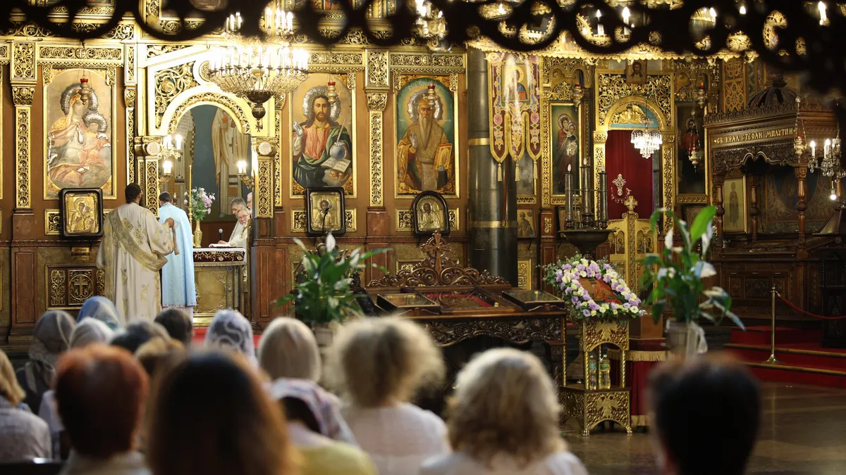 Празнична литургия в "Св. Неделя" отбеляза Рождество Богородично