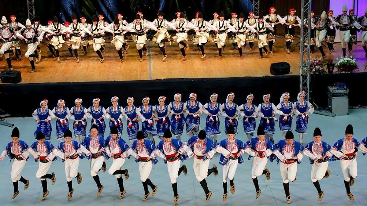 Премиера на концерт-спектакъла „Стъпяй, пристъпяй“ във Варна