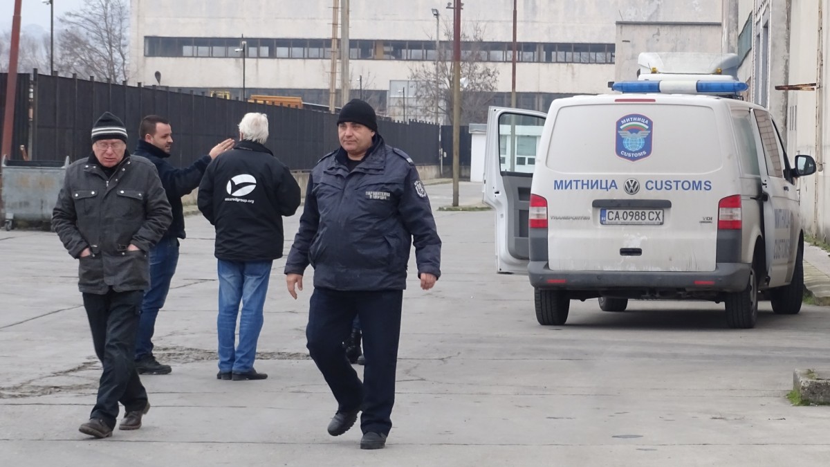 Продължава разследването на обира на митницата в Благоевград
