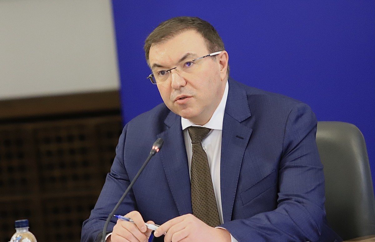 Проф. Ангелов: Няма натиск върху лечебните заведения