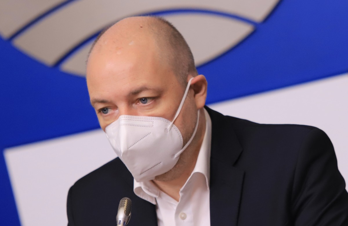 Проф. Габровски: Над 90% от новозаразените са с британския вариант