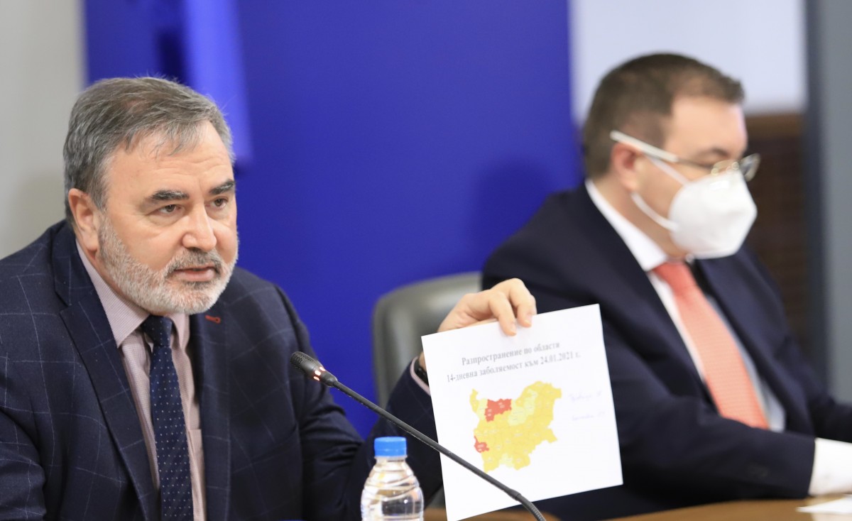 Проф. Костадин Ангелов: Умело ръководим пандемията (ОБНОВЕНА)