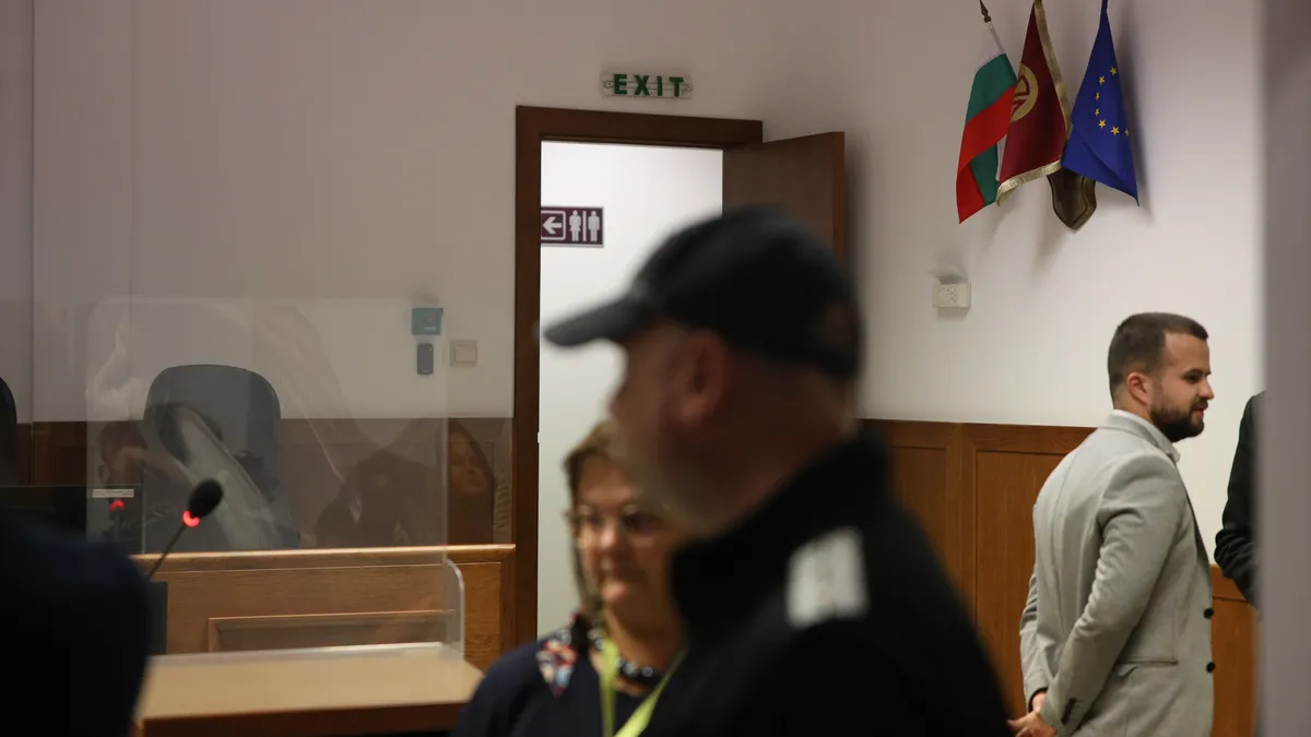 Прокуратурата в София ще гледа мярката на задържания за побоя на летището