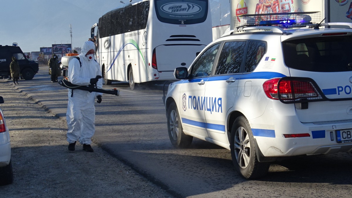 Прокурорите искат увеличение на парите на полицаите заради борбата с коронавируса