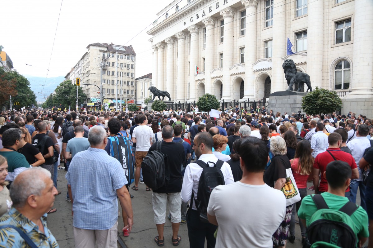 Протестиращи не искат кандидатурата на Иван Гешев за обвинител №1